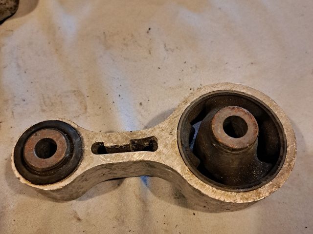 MAZDA 6 Billenésgátló Bak