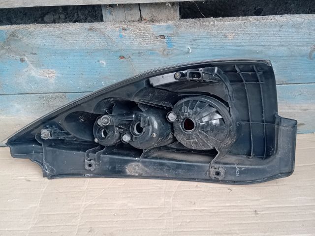 MAZDA 5 Bal Hátsó Lámpa