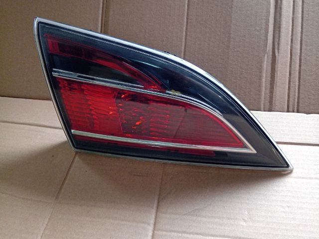 MAZDA 6 Bal Belső Hátsó Lámpa