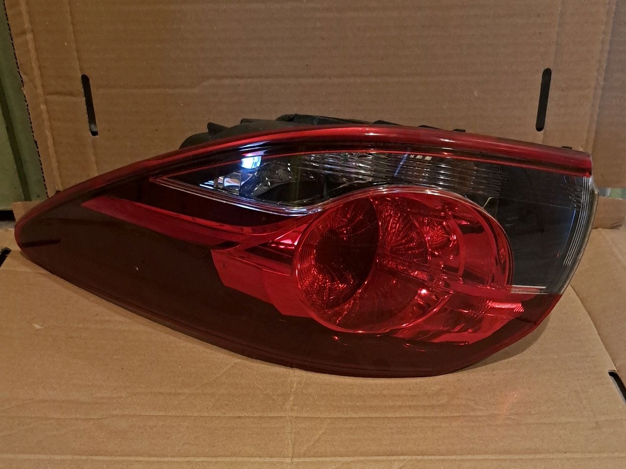 MAZDA 6 kombi Jobb Külső Hátsó Lámpa