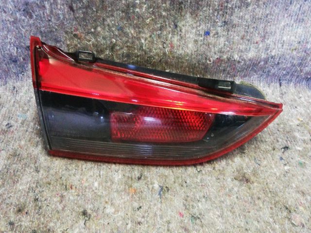 MAZDA 6 Bal Belső Hátsó Lámpa